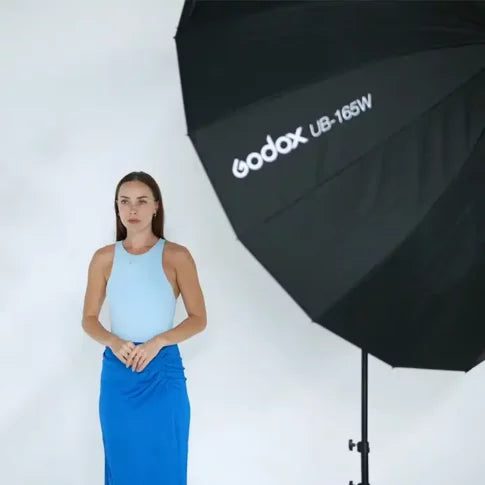 Godox White Parabolic Umbrella UB-165W / 165cm Godox White Parabolic Umbrella UB-165W / 165cm